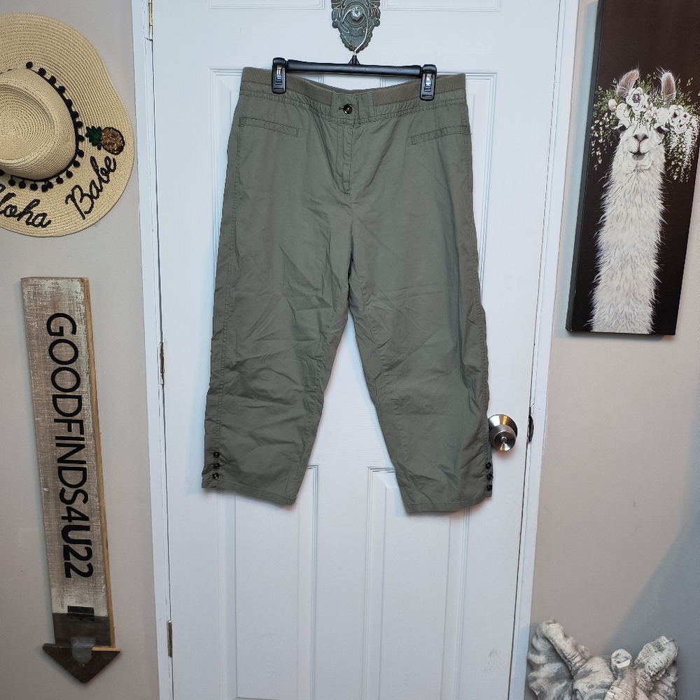 Rafaella Sport Green Women's Cropped Capri Pants Size 14